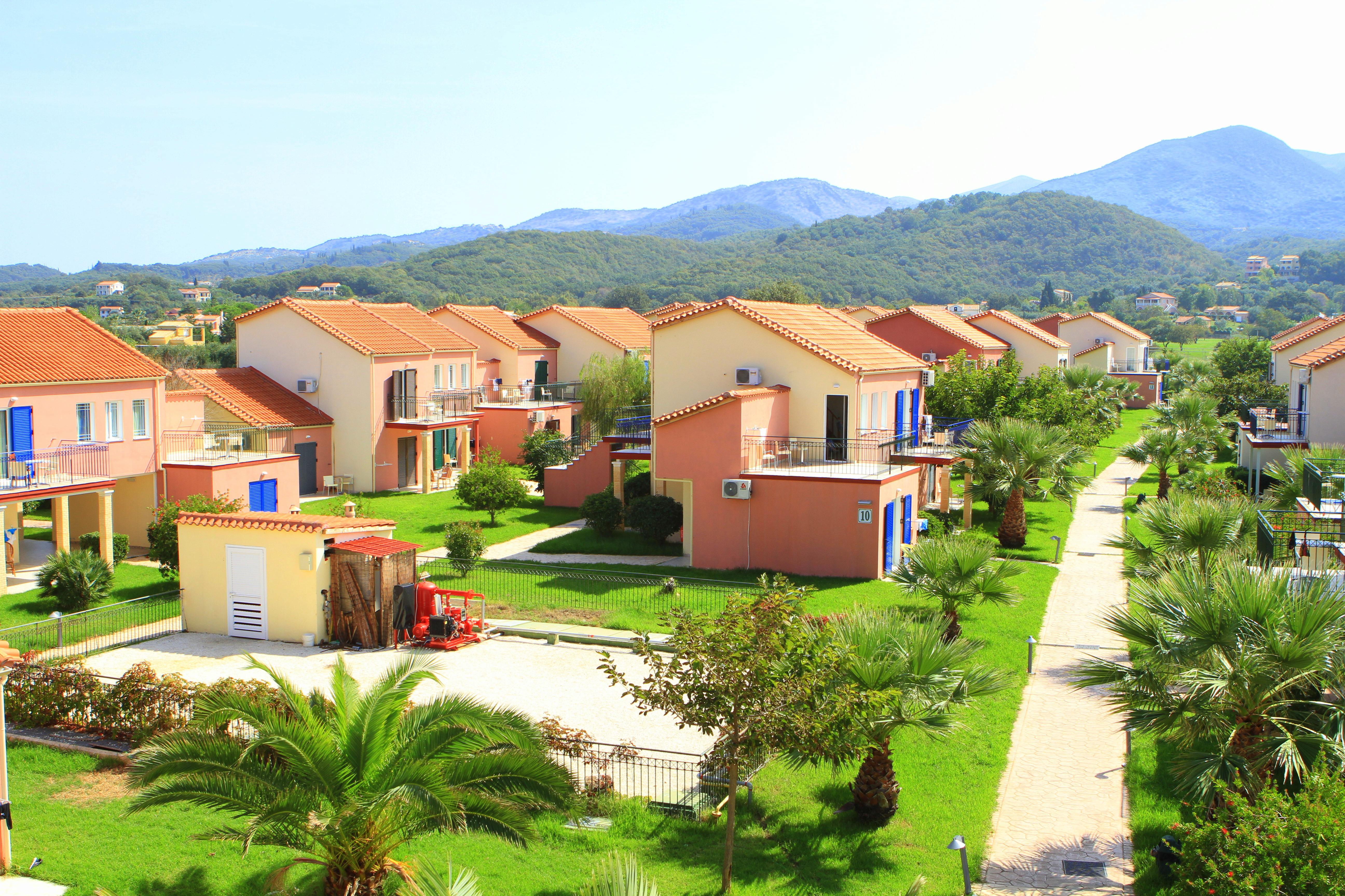Almyros Beach Almiros Beach Bagian luar foto Residential area