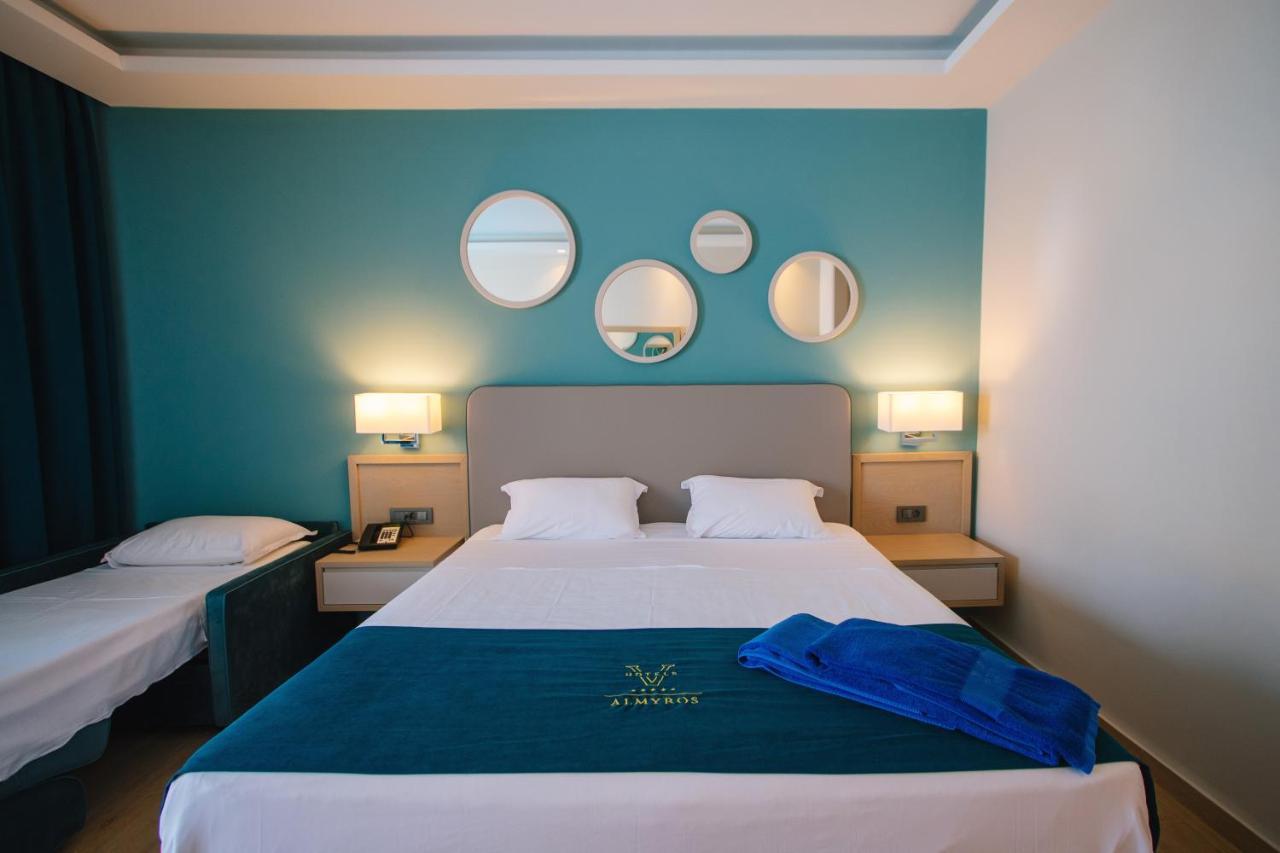 Almyros Beach Almiros Beach Bagian luar foto A room at the hotel