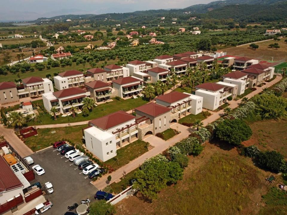 Almyros Beach Almiros Beach Bagian luar foto Residential complex in the village